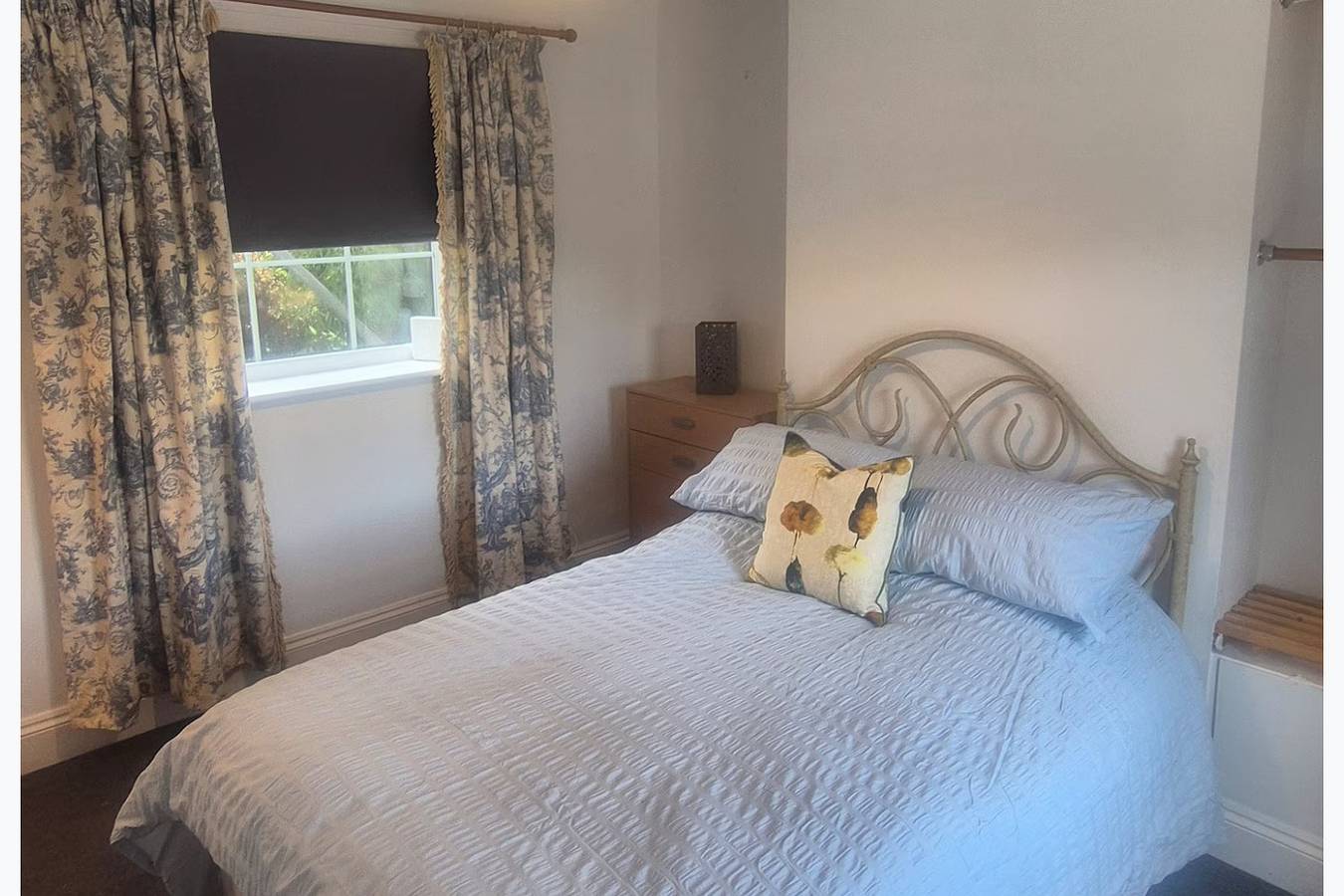 Entire holiday apartment, 1 Bed Georgian Apartment - Garden - Pets Welcome in Shrewsbury, Shropshire