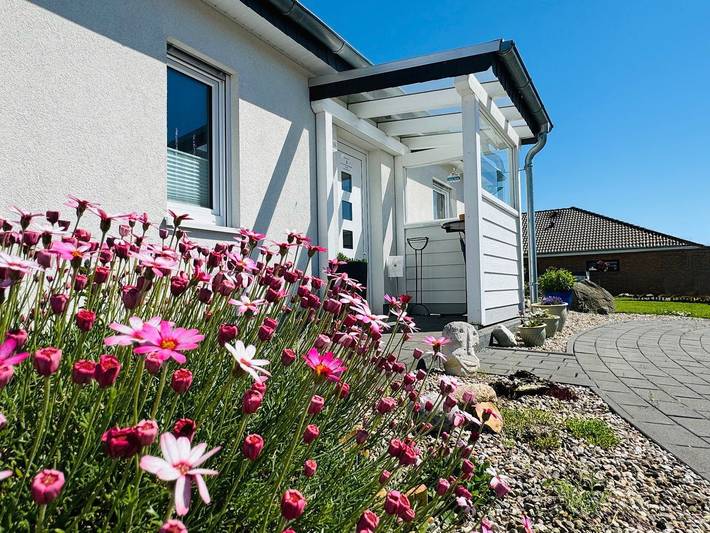 Ferienwohnung für 3 Personen, mit Terrasse und Garten in Hasselberg