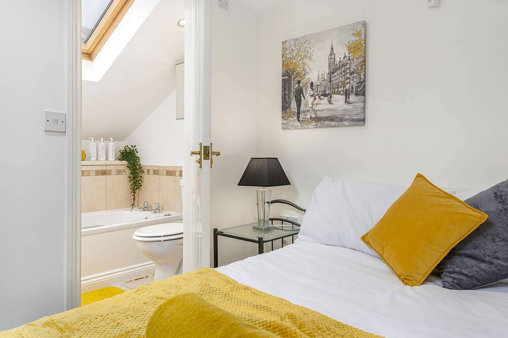 Entire apartment, Panoramic City View 2 Bed Apartment - Free Parking in Lincoln, Lincolnshire