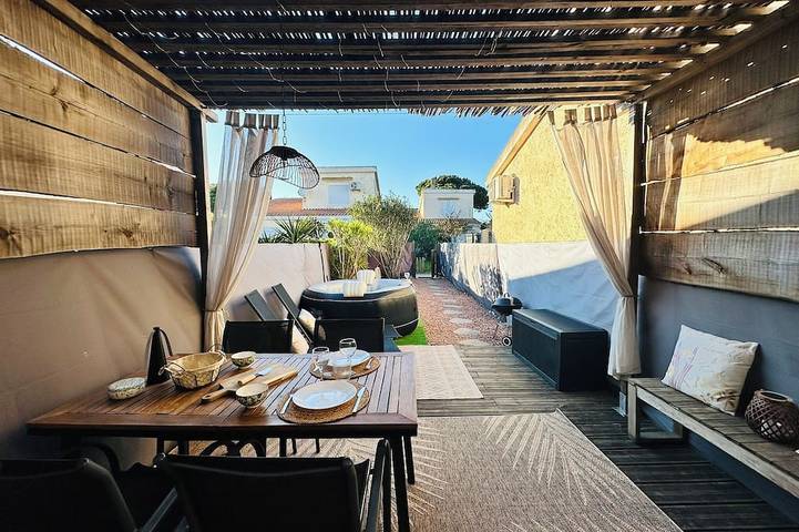 Villa pour 2 personnes, avec jardin ainsi que terrasse et jacuzzi à Borgo - 4