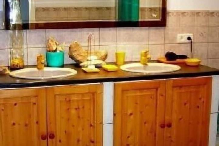 Location de vacances pour 5 personnes, avec terrasse et jardin à Île de Batz - 2