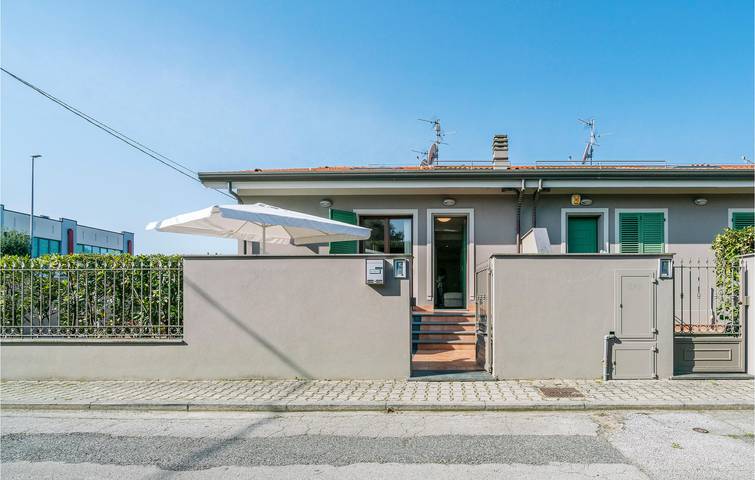 Location de vacances pour 7 personnes, avec terrasse et jardin à Viareggio - 3