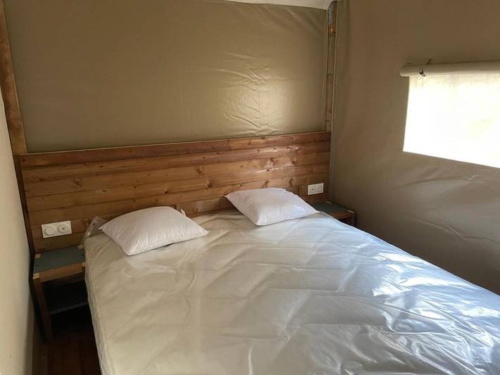 Tente pour 4 personnes, avec jardin ainsi que terrasse et vue en Corse - 3