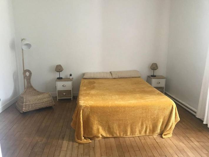 Location de vacances pour 14 personnes, avec vue et jardin à Savignac-les-Églises - 3