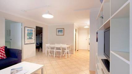 Villa for 6 People in Blueys Beach, New South Wales, Photo 2