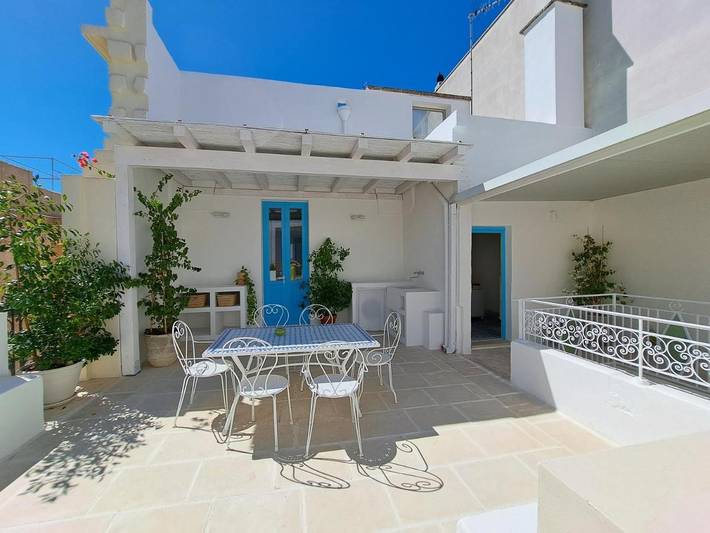 Location de vacances pour 2 personnes, avec Balcon et Terrasse à Parabita
