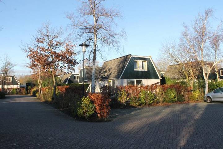 Bungalow für 5 Personen, mit Terrasse und Garten - 1