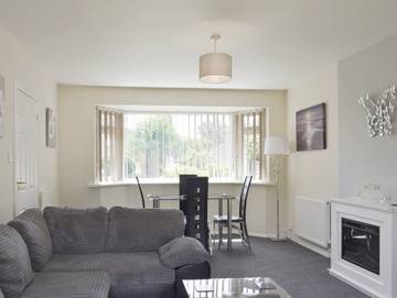 Holiday Rental for 4 People in Poole, South West England, Photo 2