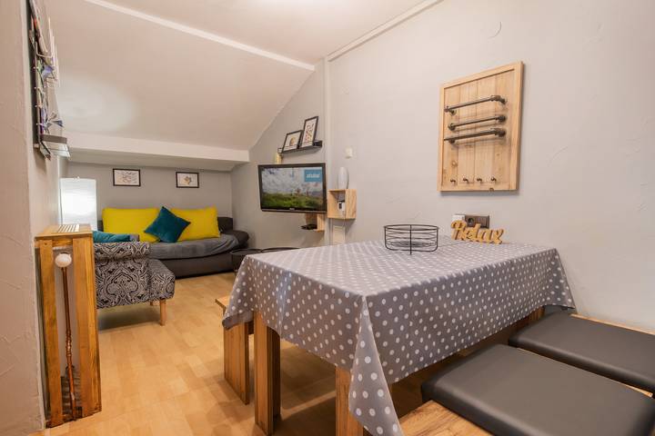 Ferienwohnung für 4 Personen, mit Balkon und Terrasse sowie Ausblick im Stubaital - 3