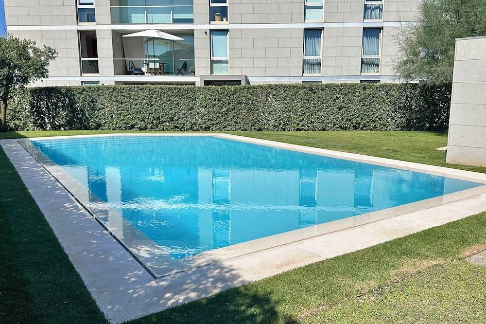 Geheel appartement, Gloednieuw Sunny Apt. Op het strand in Azurara, Porto District