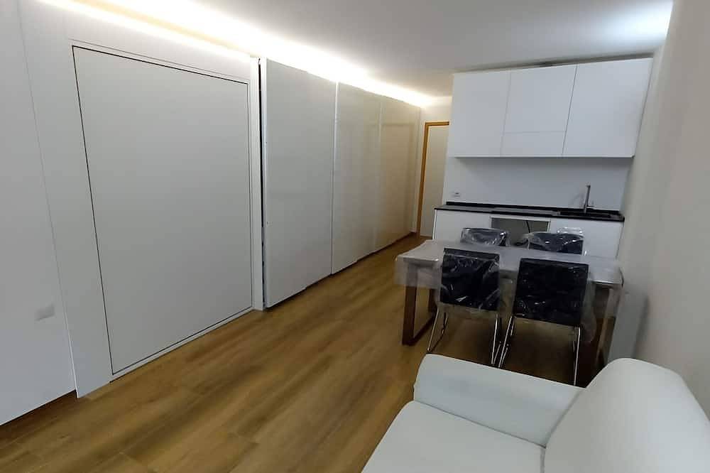 Ganze Wohnung, Apartment \"Viola\" on the Ski Slopes and with Solarium in Santa Caterina Valfurva, Valfurva
