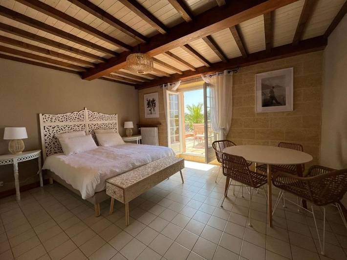 Maison d’hôte pour 6 personnes, avec piscine ainsi que vue et jardin, adapté aux familles dans le Gard - 3