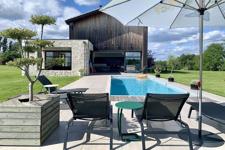 Location de vacances pour 6 personnes, avec jardin à Port-Sainte-Foy-et-Ponchapt