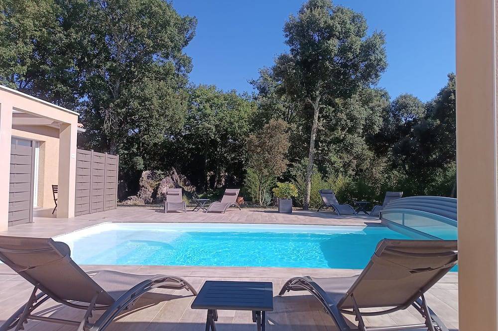 Apartamento entero, Nid des Hirondelles - Furnished apartment with all comforts in a quiet location - Air conditioning Swimming pool Jacuzzi in Saint-Martin-de-Londres, Región de Lodève