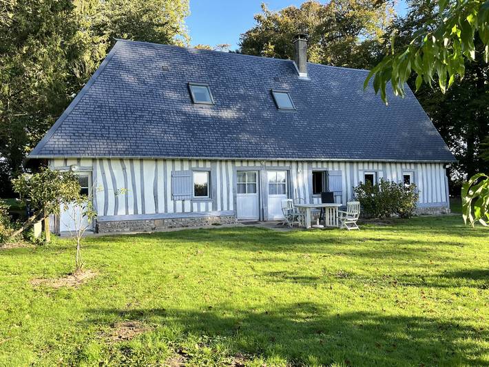 Gîte pour 3 personnes, avec jardin dans Thil-Manneville