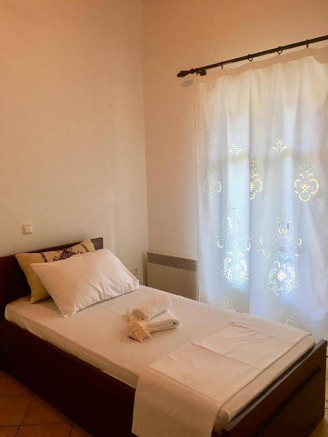 Gîte pour 4 personnes, avec vue et balcon dans Kamarès - 4