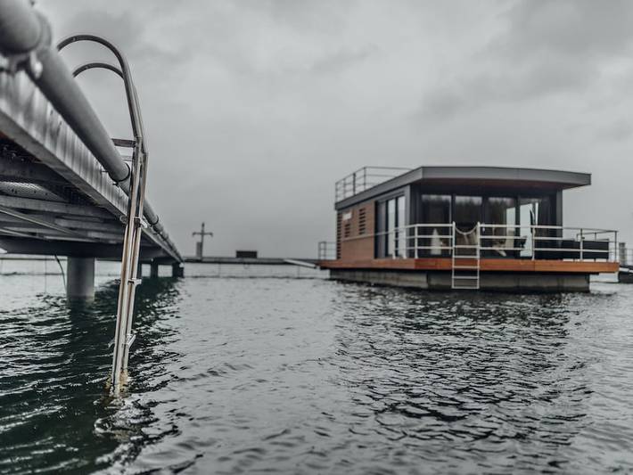 Hausboot mit 1 Schlafzimmer in Bitterfeld, Bitterfeld-Wolfen