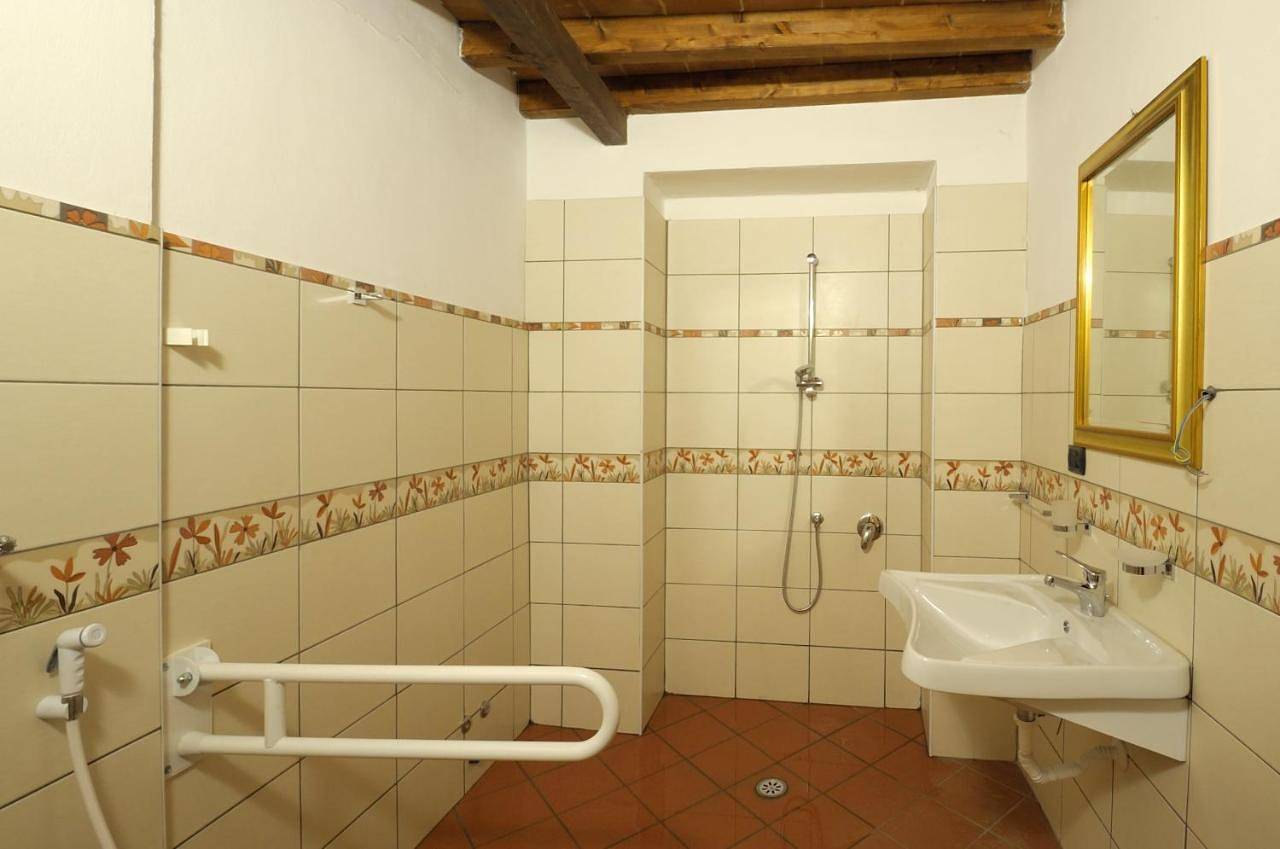 Appartamento intero, Palazzo Centro Alloggi Vacanza in Nizza Monferrato, Provincia d'Asti