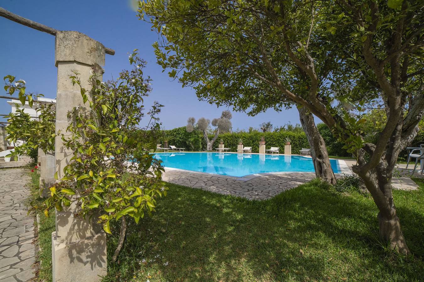 Villa Lisa with huge Pool and Garden in Lecce Province