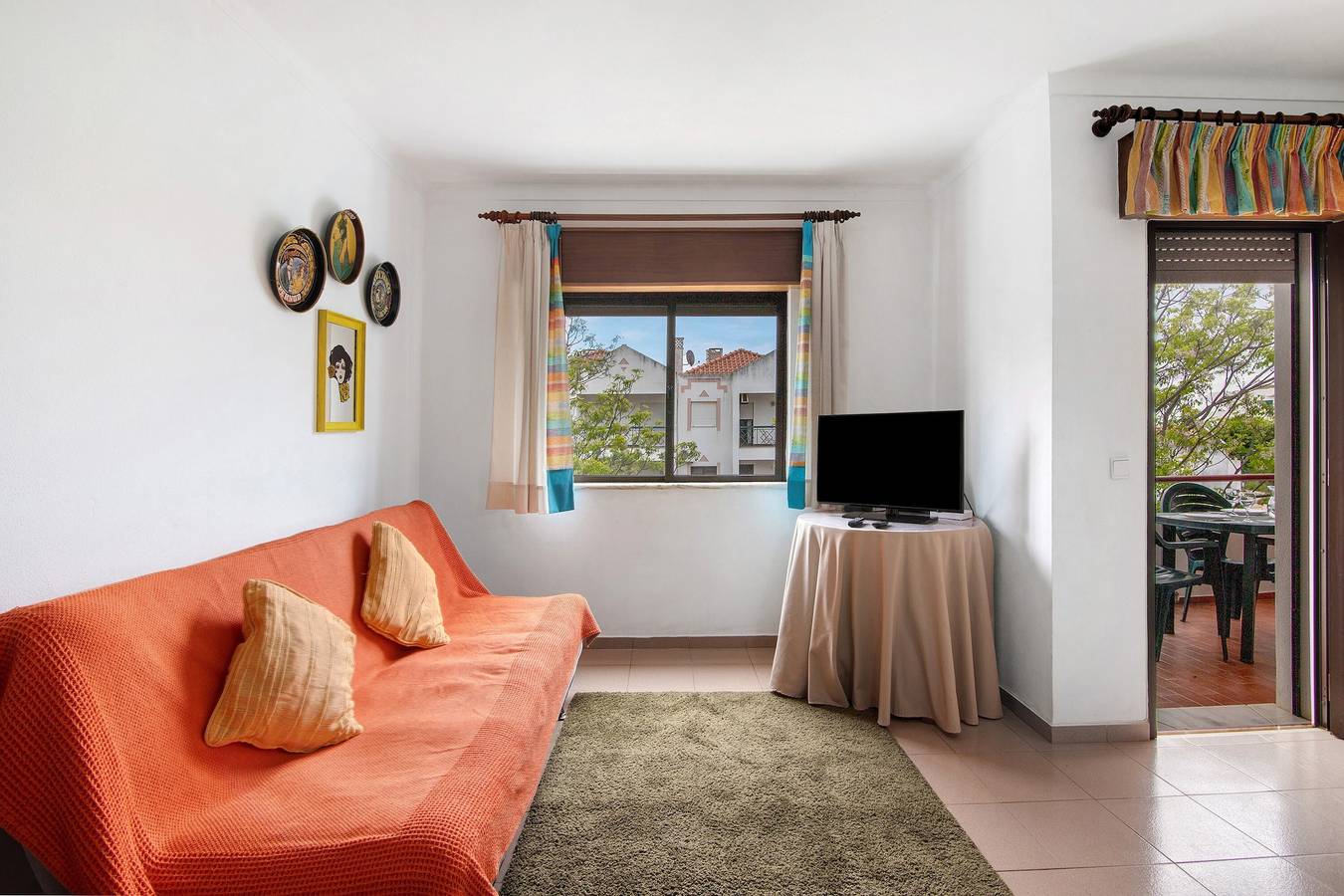 Apartamento inteiro, Apartamento 'Beach House-5 Minutos A Pé Da Praia' com Jardim Partilhado, Wi-Fi e Ar Condicionado in Manta Rota, Ria Formosa