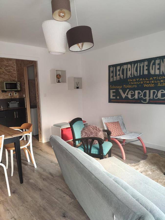 Location de vacances pour 3 personnes, avec terrasse et vue à Coulon - 3