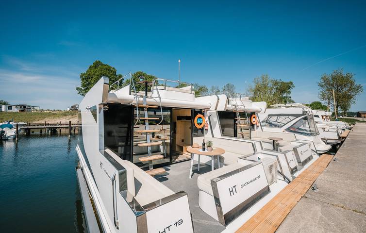 Hausboot für 4 Personen, mit Seeblick und Terrasse sowie Sauna, mit Haustier an der Ostsee