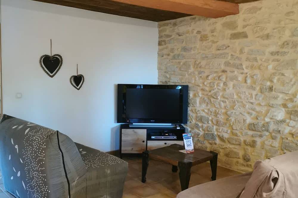 Apartamento entero, ------ Gite Bas ------ in Codognan, Region de Nimes