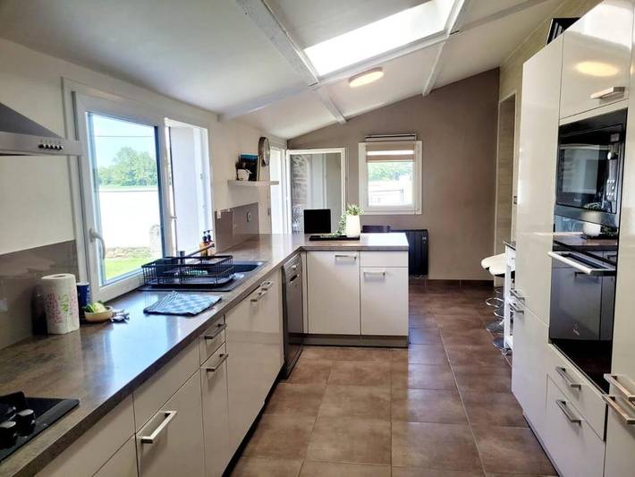 Location de vacances pour 6 personnes, avec piscine et jardin à Saint-Philbert-de-Grand-Lieu - 4