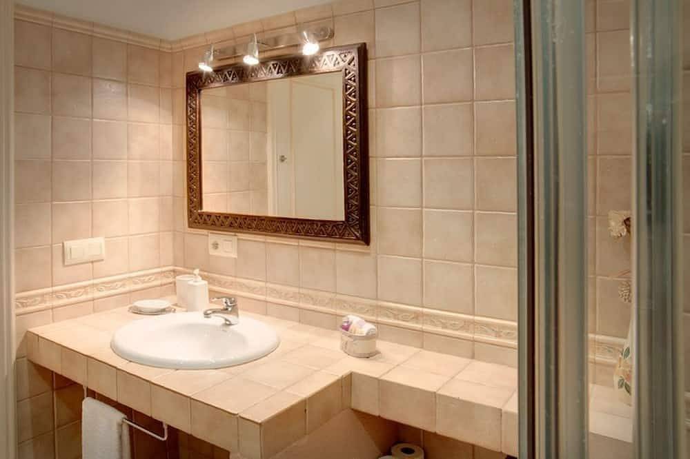 Ferienwohnung Can Llobet für 6 personen in Capmany, Oberampurien