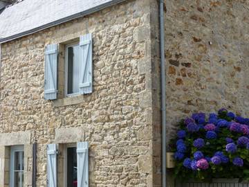 Gîte pour 4 personnes, avec jardin à Combrit