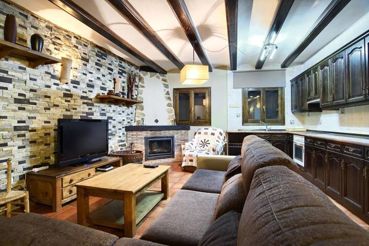 Casa de vacaciones para 8 personas, con vistas y terraza, Se admiten mascotas en Gúdar-Javalambre - 2