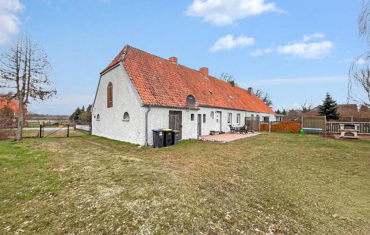 Ganze Ferienwohnung, Gemütliche Wohnung bei Wredenhagen mit Parkplatz & Flussblick in Wredenhagen, Müritz