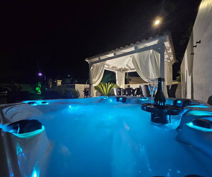 Casa vacanza per 7 persone, con Idromassaggio in 