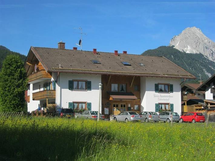 Ferienwohnung für 2 Personen, mit Terrasse und Ausblick im Mittenwald - 3