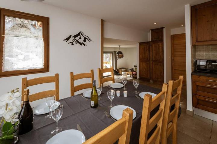 Chalet pour 8 personnes, avec jardin, animaux acceptés à Valloire - 2