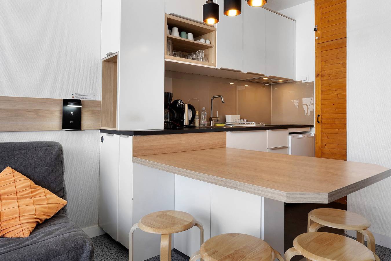 Ganze Wohnung, Südseitiges Studio direkt an der Piste für 4 Pers., Wlan, Gr10 in La Pierre Saint-Martin, Arette