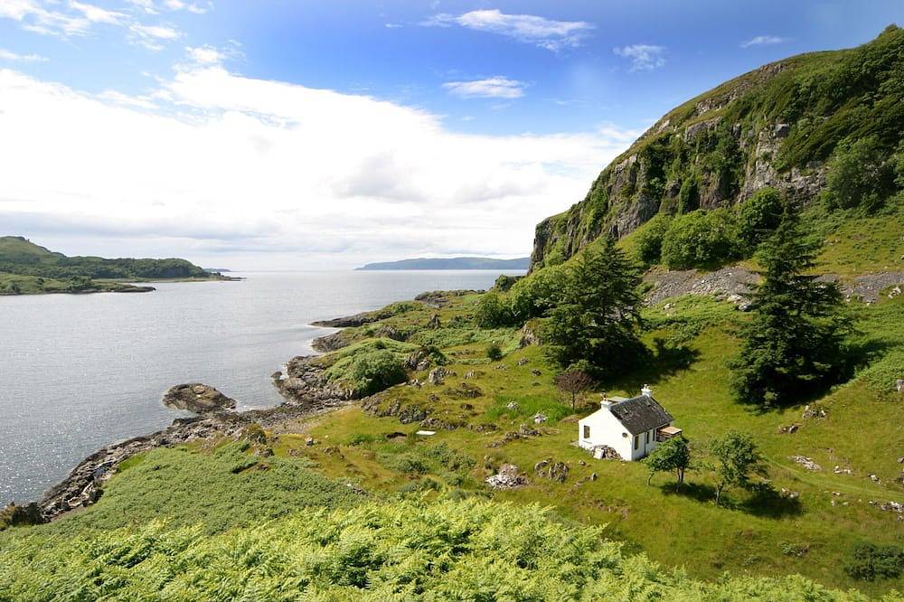 The ultimate secluded Holiday Cottage in Oban, Loch Linnhe