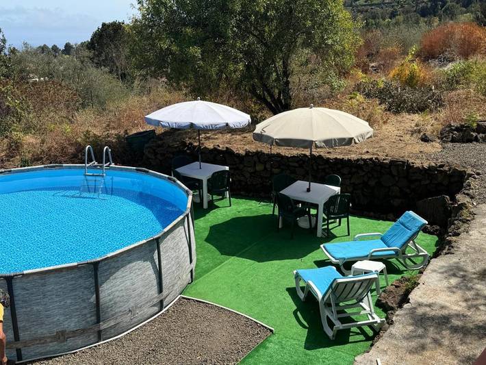 Chambre d’hôte pour 2 personnes, avec Terrasse et Jardin ainsi que Piscine et Vue