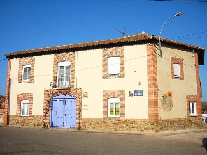 Hotel para 2 personas, con Balcón además de Terraza y Jardín en Ribera de Órbigo