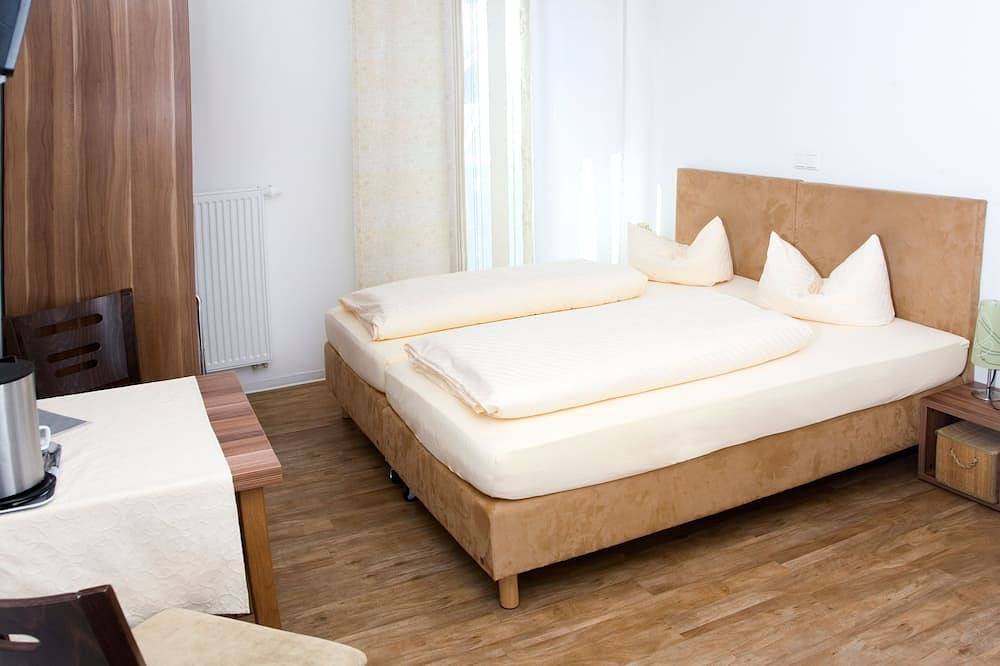 Ganze Wohnung, Doppelzimmer für 2 Gäste mit 21m² in Blaubeuren (73317) in Blaubeuren, Alb-Donau-Kreis