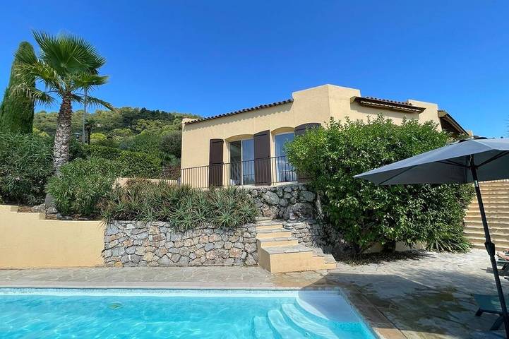 Villa für 10 Personen, mit Garten und Terrasse - 1