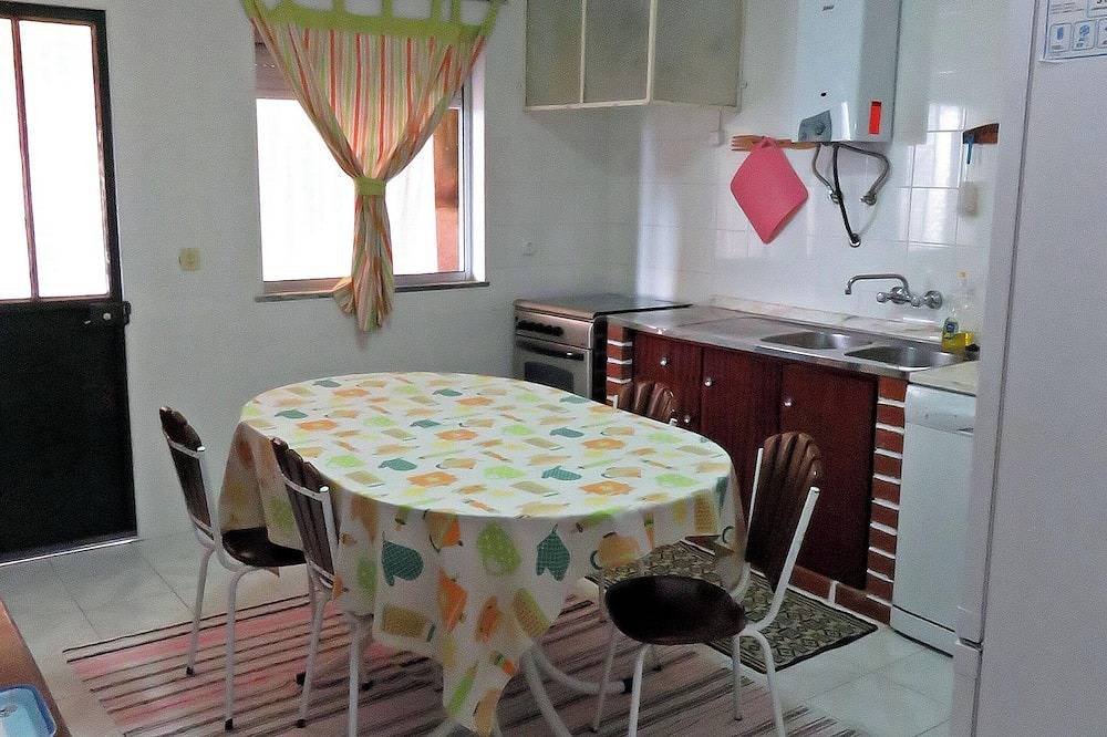 Homerez - House in Miranda do Corvo in Coimbra, Coimbra District