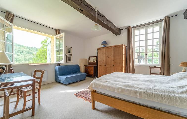 Luxus-Apartment mit Pool, WiFi und Parkplatz, in der Nähe von Chalabre Zentrum in Chalabre, Limoux und Umgebung