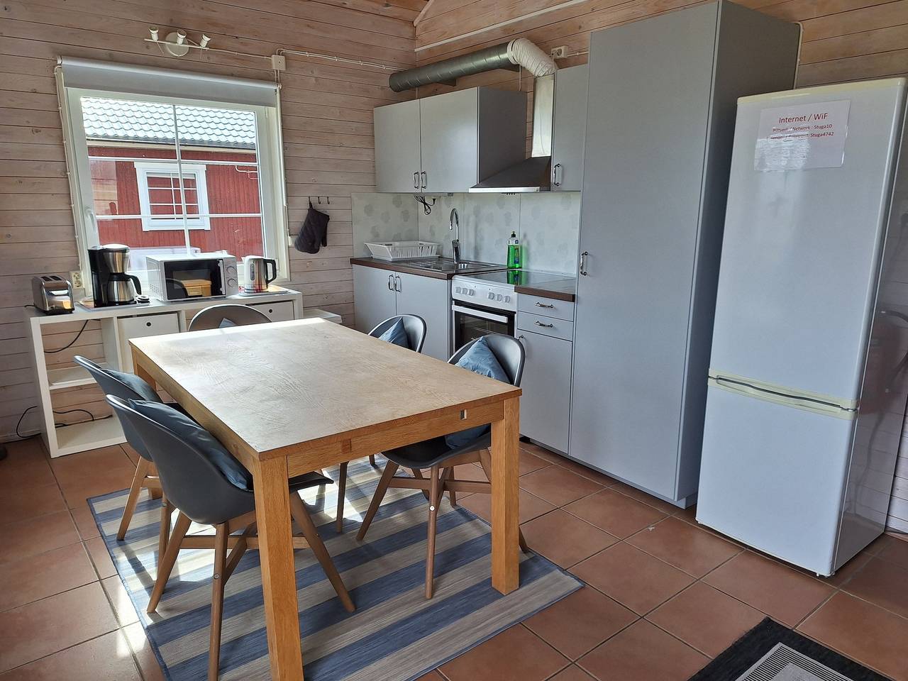 Ferienhaus mit Seeblick, Pool und Boot in Småland in Kronoberg