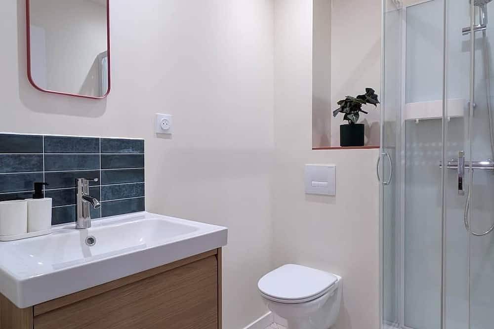 Ganze Wohnung, Charming studio - Quiet & Bright - Downtown in Saint-Aubin-du-Cormier, Fougères-Vitré