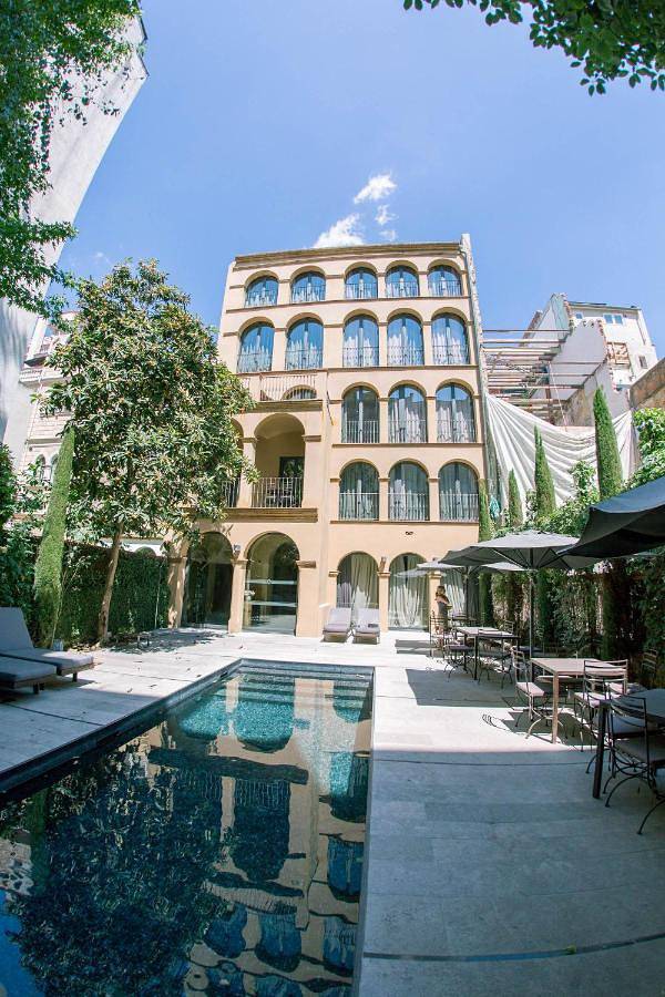 Hôtel pour 2 personnes, avec piscine et jardin, adapté aux familles à Gérone - 2