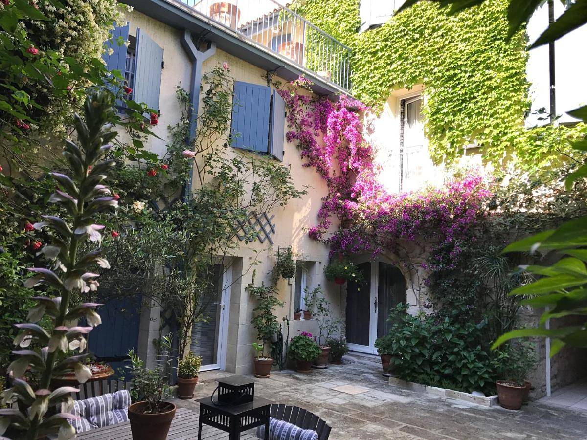 Appartement entier, Le Grand Rouget in Beaucaire, Région de Nîmes