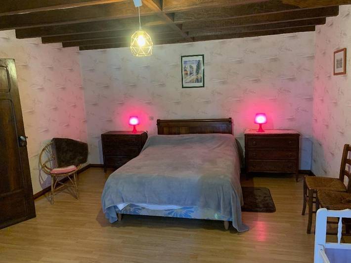Location de vacances pour 4 personnes, avec jardin ainsi que vue et terrasse à Tourtouse - 3