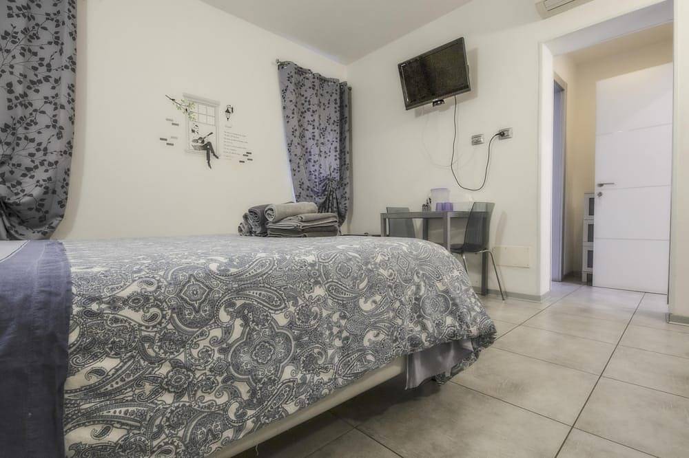 Habitación Gris - Habitación Doble in Ferrara, Provincia de Ferrara