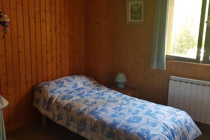 Location de vacances pour 5 personnes, avec jardin et balcon, animaux acceptés à Saint-Victor-Montvianeix - 3